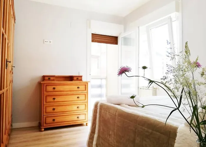 Cobexo. Moderno Y Luminoso En El Centro De *